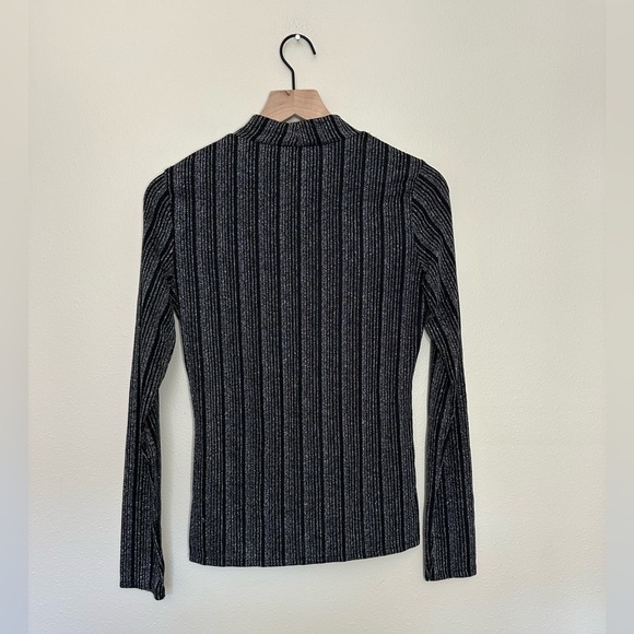 GUESS Long-Sleeved Mock Neck Metallic Top - Picture 5 of 5